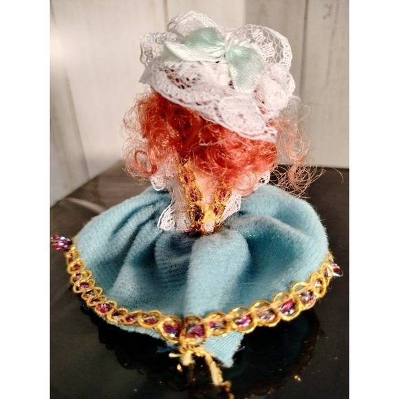 Mini Porcelain Dolls lot of 4 and 2.5" tall - Picture 12 of 16